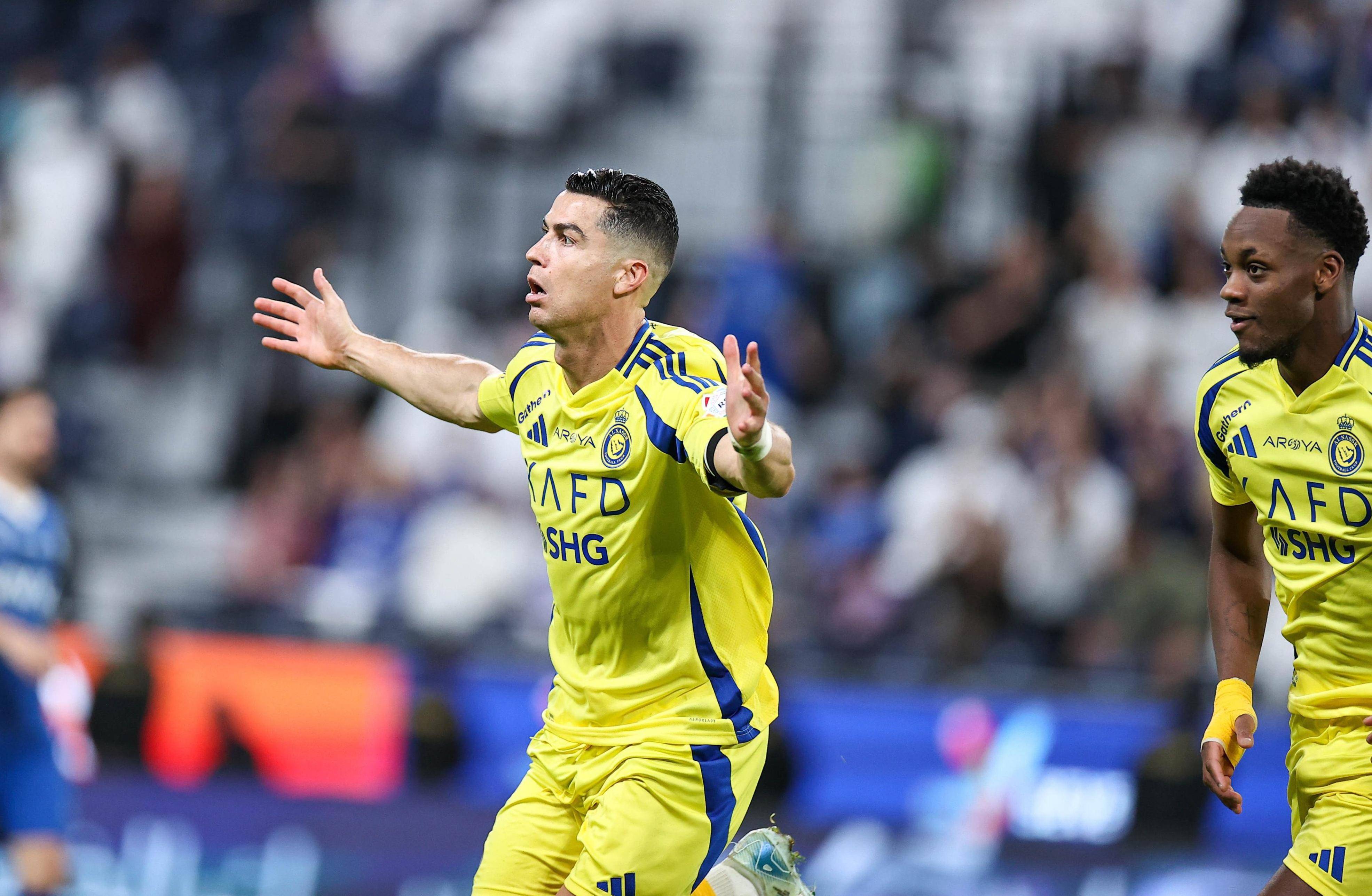 南宫体育- 从未见过电影里打架观众会鼓掌加油的盛况 