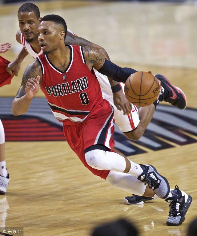 NG体育-浓眉哥迎来五赛季高光表现，巴黎圣日耳曼球迷沸腾！的简单介绍