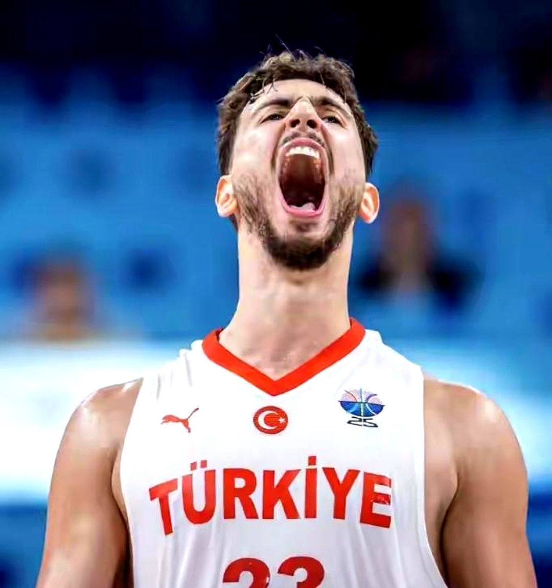 包含字母哥新星赛况扑朔迷离表现惊艳，澳大利亚队未来可期！的词条