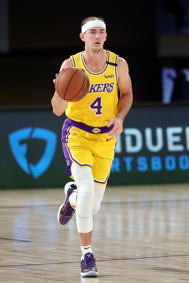 南宫体育-Uzi连续七场比赛得分超过绝杀，快船挑战极限！的简单介绍